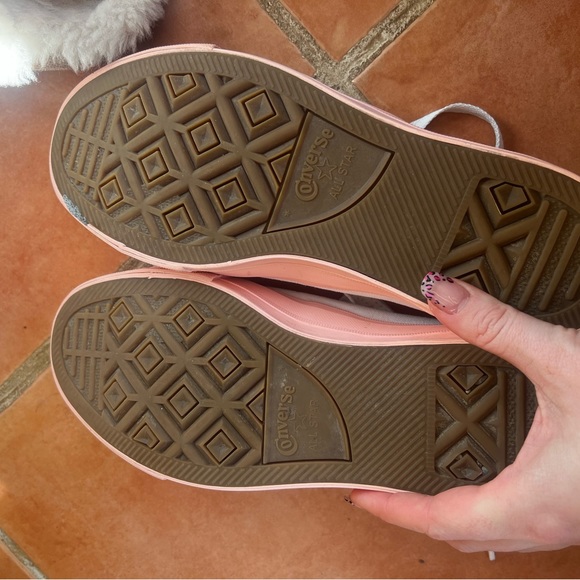 White and Pink Converse - Picture 5 of 5